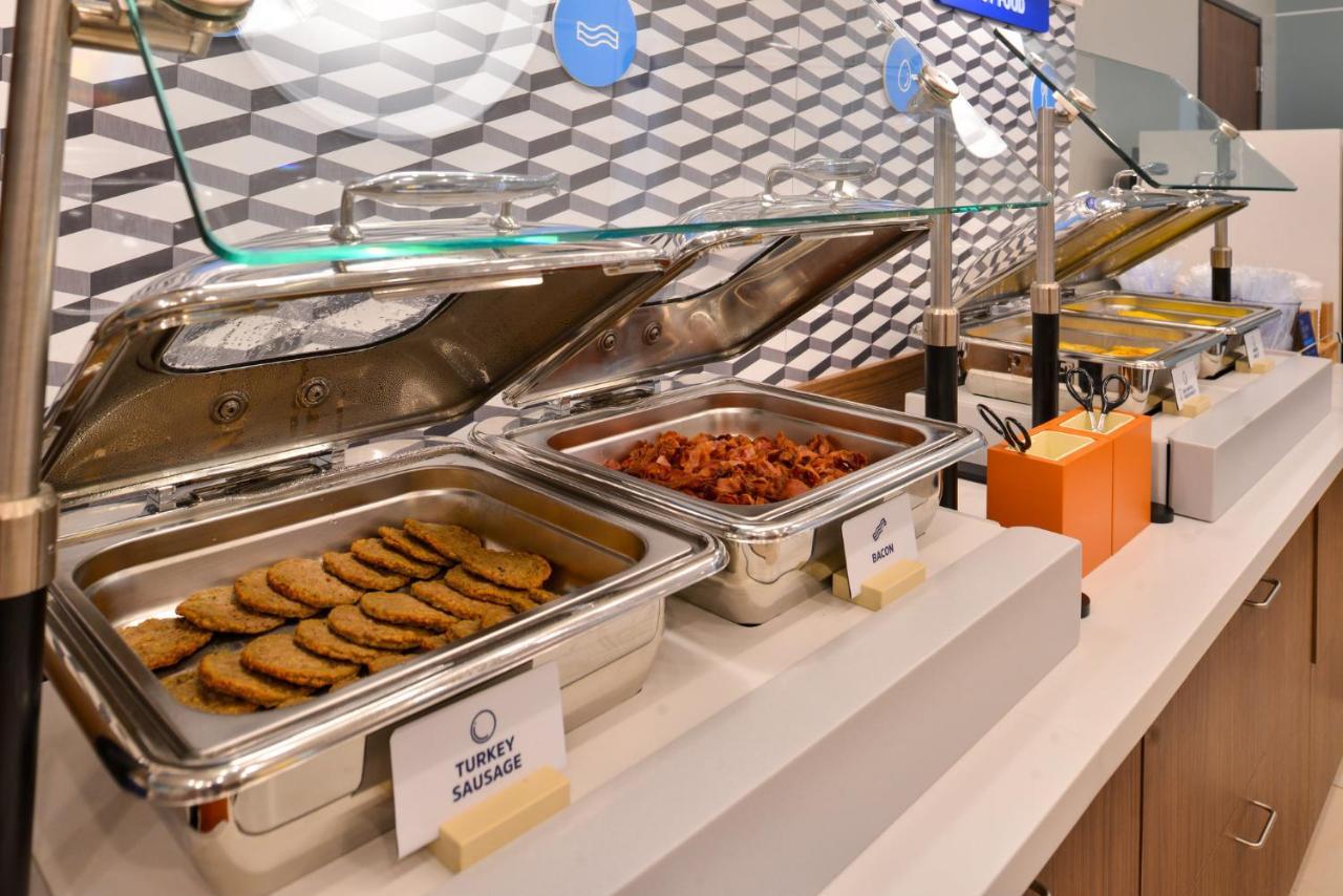 Holiday Inn Express & Suites Muskegon - Grand Haven By Ihg Εξωτερικό φωτογραφία