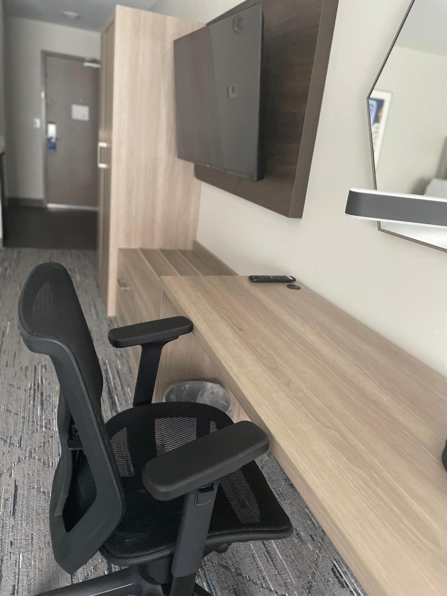 Holiday Inn Express & Suites Muskegon - Grand Haven By Ihg Εξωτερικό φωτογραφία